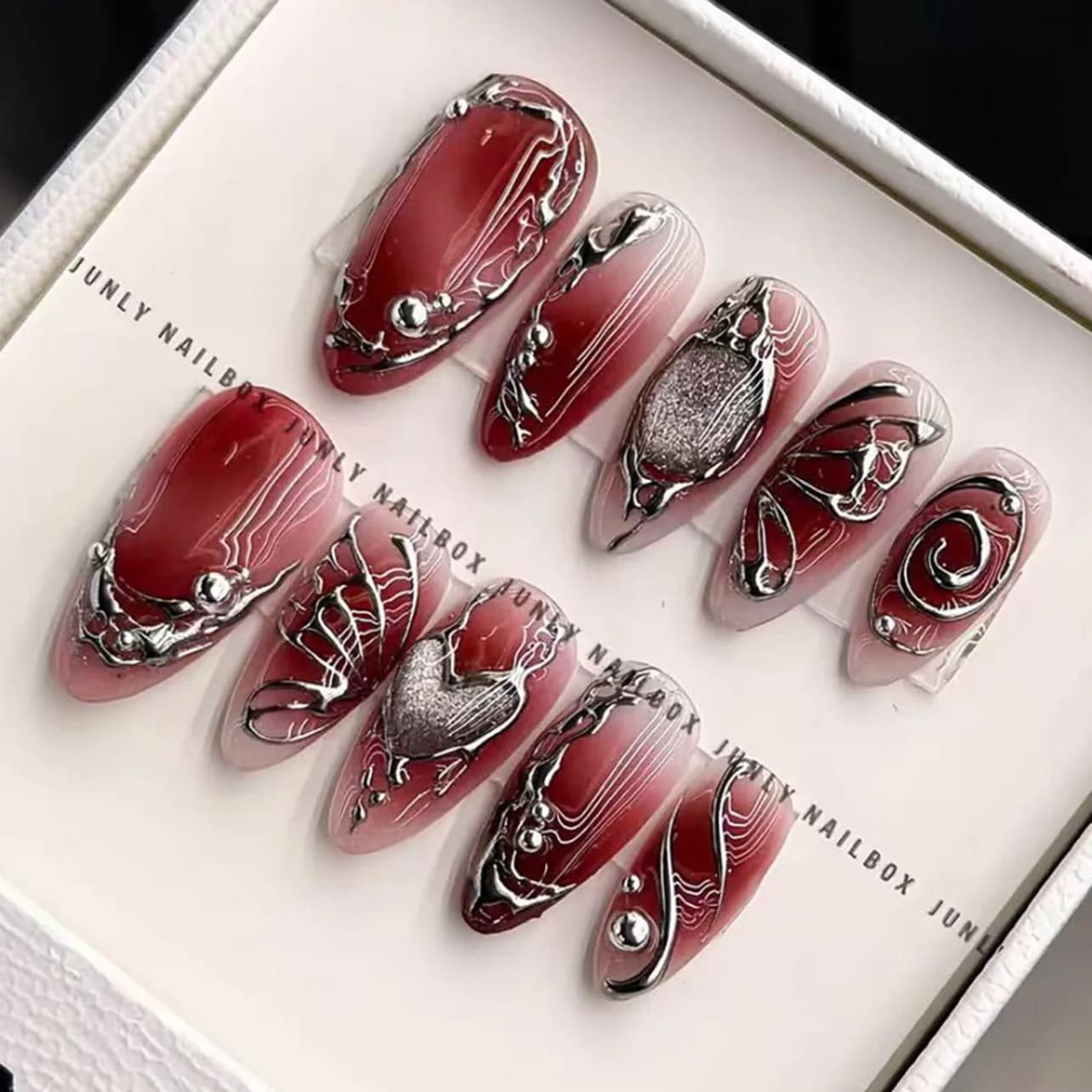 24pcs Red Almond Press on Nails Sets Reusable Y2k Butterfly Love Lines Design Fake Nails Tips Finished Fashion Pearl False Nail