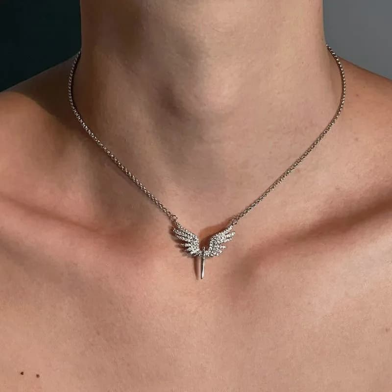 New Creativity Angel Wings Unique Design Pendant Necklace Classic Accessories All-match Personality Clavicle Chain Charm Jewerly